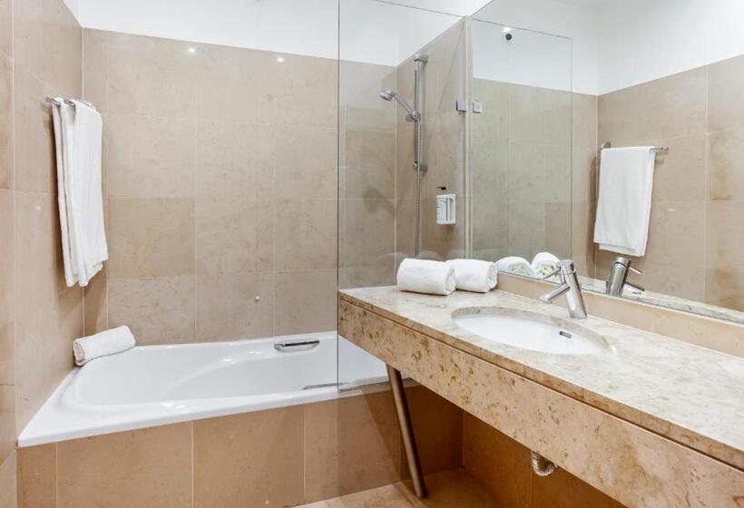 스탠다드 트리플 룸, B&b Hotel Cantanhede Coimbra