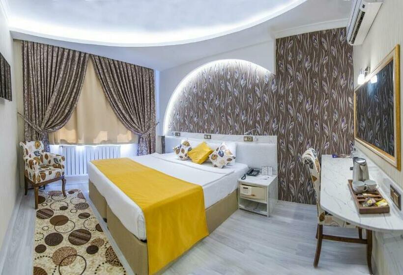 اتاق لوکس با تخت بزرگ, Dundar