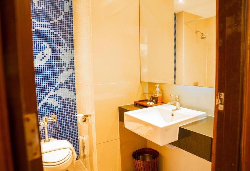 Triplo Superior Vista Mar, Grand Jomtien Palace Hotel   Sha Extra Plus