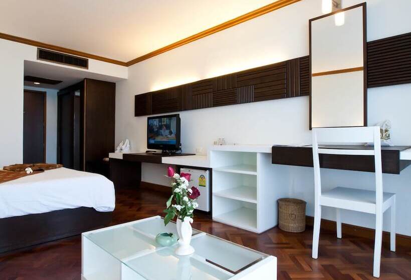 Quarto Deluxe Vista Mar, Grand Jomtien Palace Hotel   Sha Extra Plus