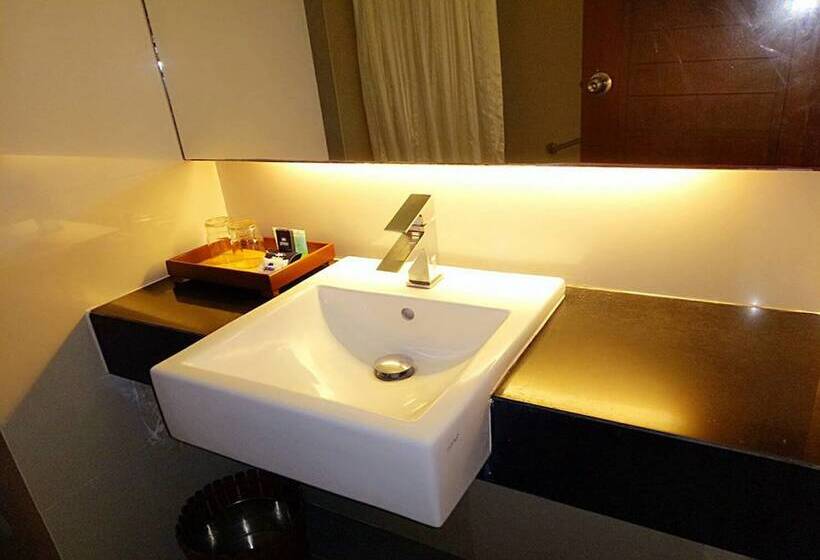 Quarto Superior Primeiro Andar, Grand Jomtien Palace Hotel   Sha Extra Plus