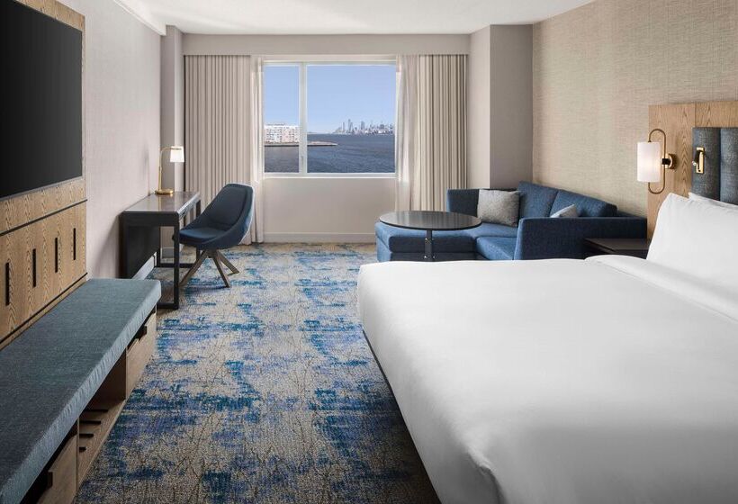 اتاق استاندارد با تخت بزرگ برای معلولان, Hyatt Regency Jersey City on the Hudson