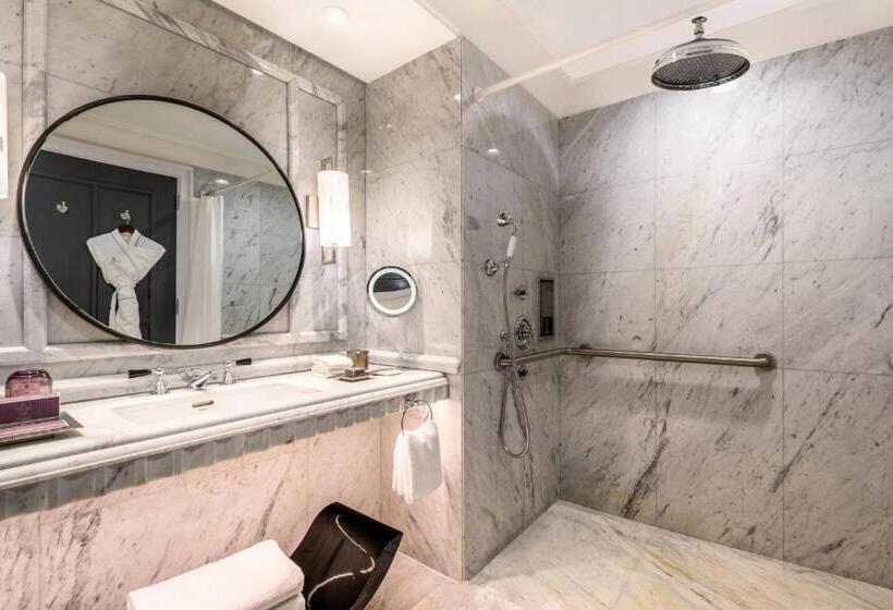 اتاق لوکس با تخت بزرگ, The Ritzcarlton, Doha