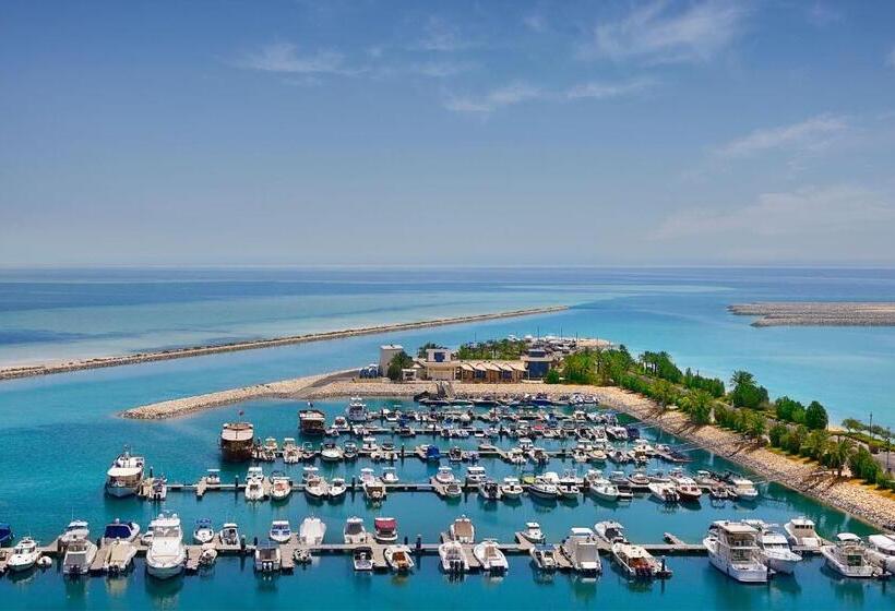 اتاق لوکس با چشم‌انداز دریا, The Ritzcarlton, Doha