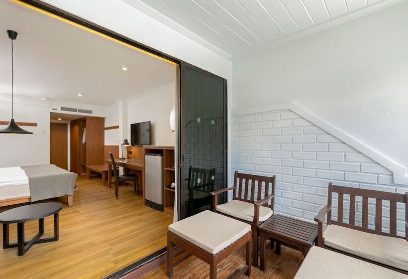 디럭스 룸, Sunprime Kamala Beach