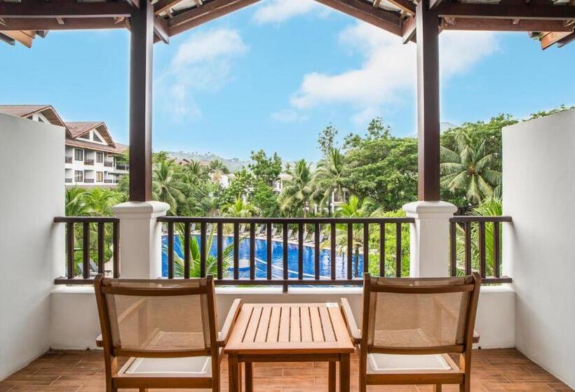 풀장 전망 디럭스 룸, Sunprime Kamala Beach