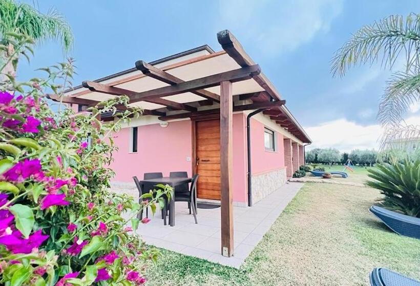 Апартаменты 1 Спальня Вид на Бассейн, B&b Casale Pietrantica Tropea