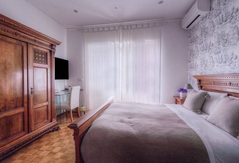 سوییت با چشم‌انداز دریا, La Casa Sul Mare