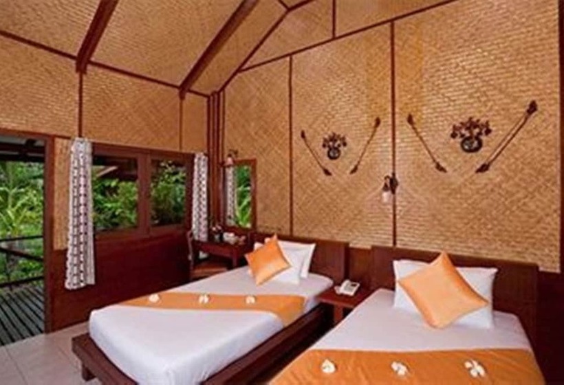 بانگلوی استاندارد, Pinnacle Samui Resort Sha Plus