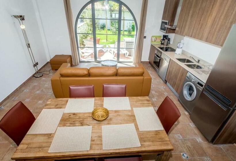 ویلای 2 خوابه, Résidence Prestige Odalys Les Villas Milady