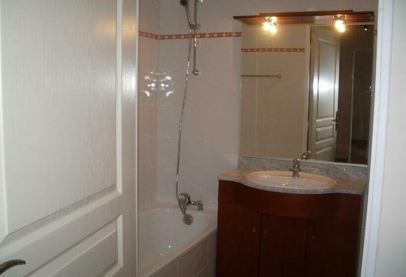 ویلای 2 خوابه, Résidence Prestige Odalys Les Villas Milady