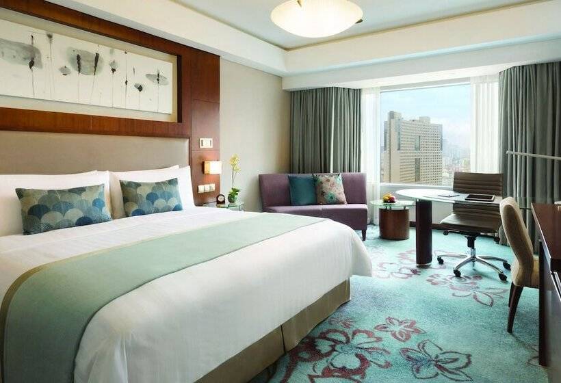 Номер Deluxe, Shangri La Qingdao   May Fourth Square