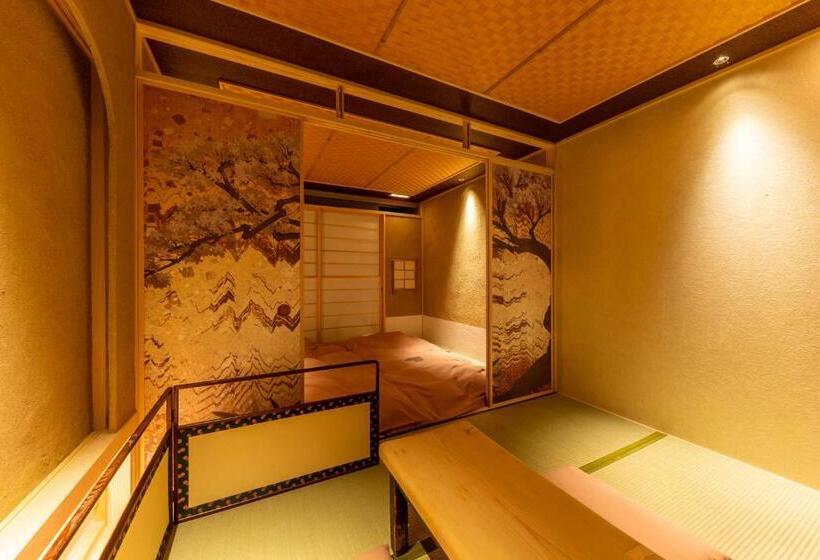اتاق سوپریور سه تخته, Cyashitsu Ryokan Asakusa
