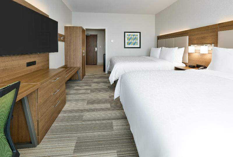 Номер Стандарт Адаптированный для Инвалидов, Holiday Inn Express & Suites Fort Worth North   Northlake, An Ihg