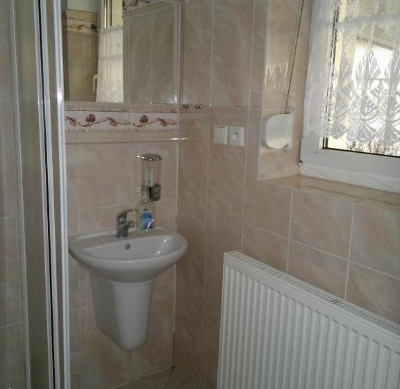 اتاق استاندارد چهار تخته, Vila Patricie