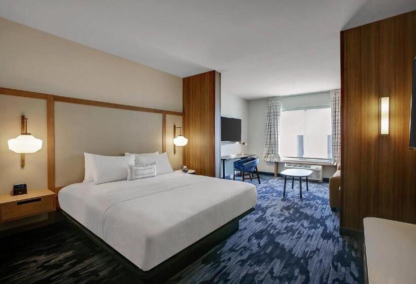 מיטת קינג בסוויטה, Fairfield Inn & Suites Bardstown