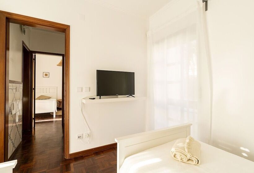 Дом 4 Спальни, Ericeira Paradise House&suites