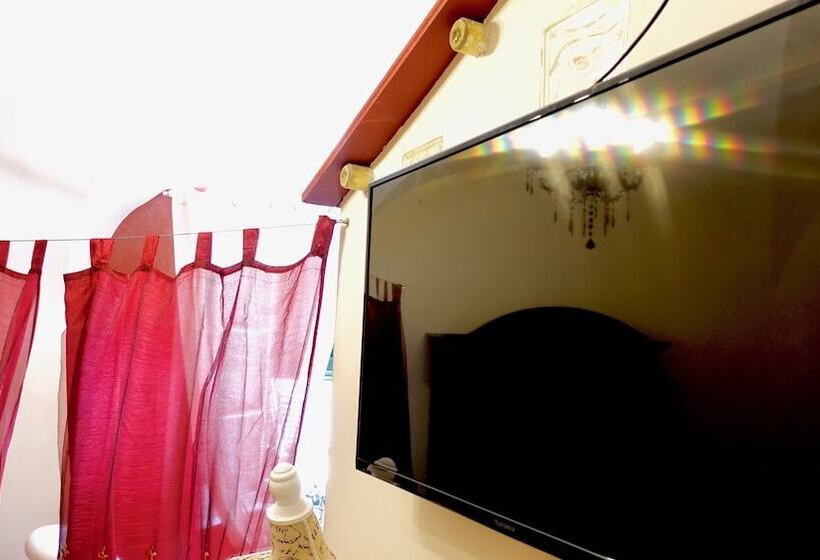 اتاق لوکس سه تخته, Antico Pozzo Bed And Breakfast