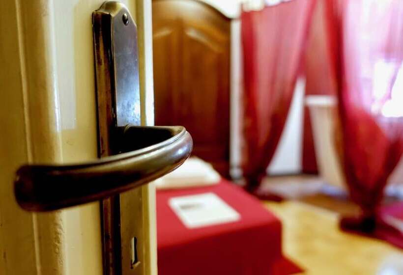 اتاق استاندارد سه تخته با سرویس بهداشتی مشترک, Antico Pozzo Bed And Breakfast