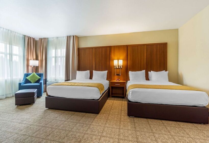 Люкс, Comfort Inn & Suites Lakewood By Jblm