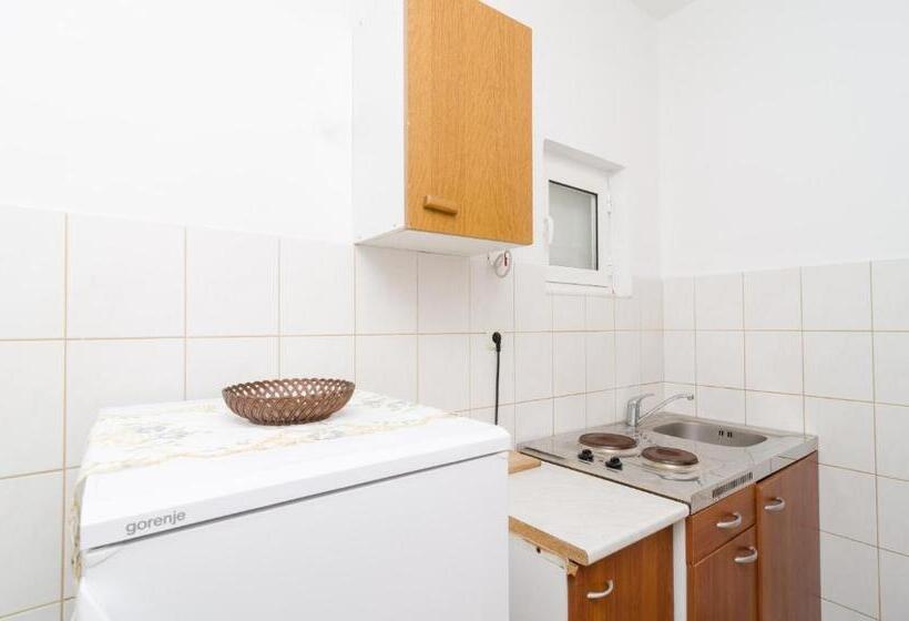 Classic room with balcony, Guesthouse Sobra