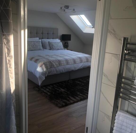 سوییت سوپریور, South Avenue B&b