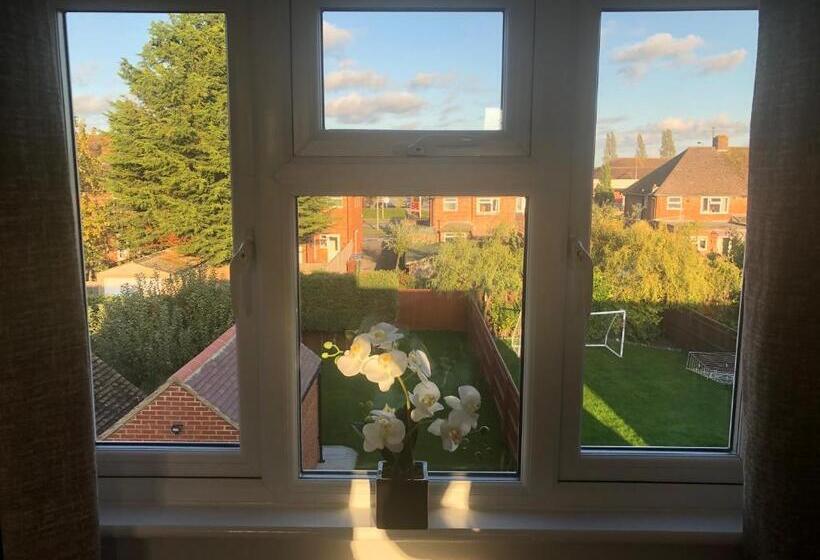 سوییت سوپریور, South Avenue B&b