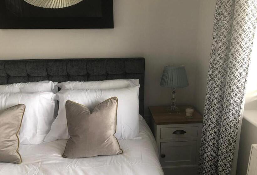 اتاق اکونومی, South Avenue B&b