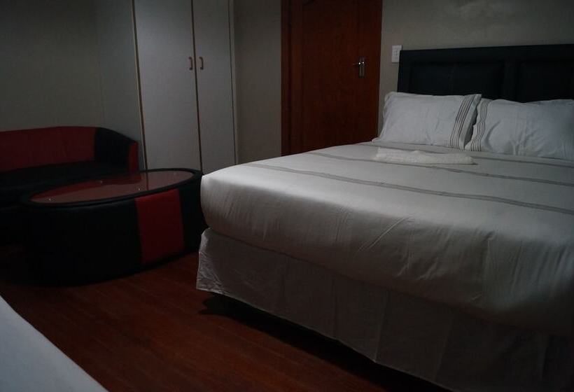 Quarto Familiar, Miraton Eastgate Suites