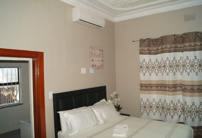 Quarto Familiar, Miraton Eastgate Suites