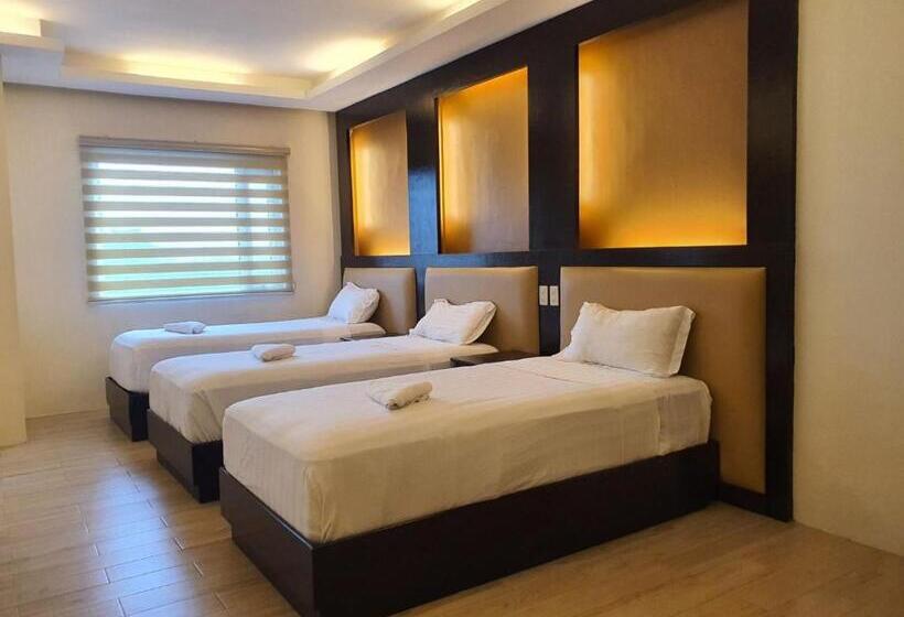 اتاق لوکس سه تخته, Northpointe Residences