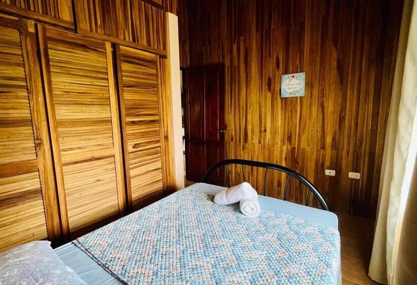 Дом 2 Спальни, Beautiful Casa Aire Near Lake Arenal In Nuevo Arenal   Casas Airelibre