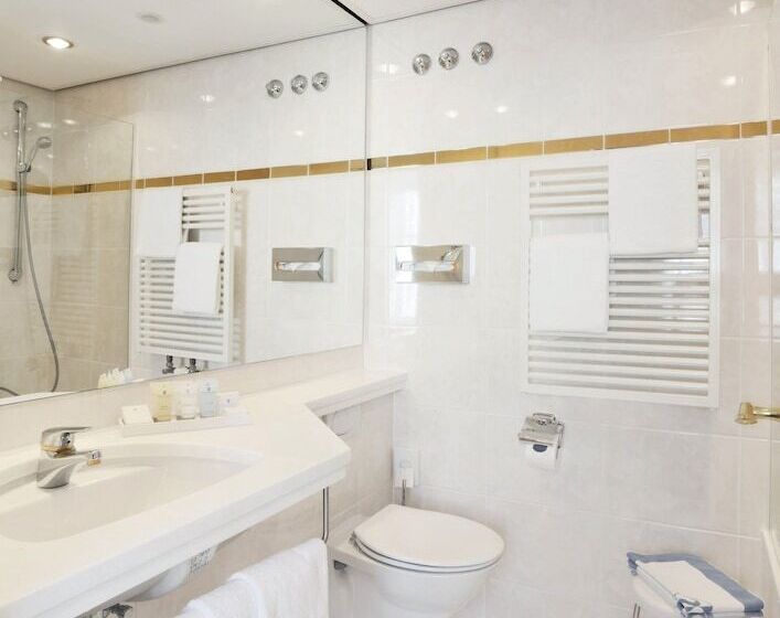 Номер Стандарт, Bayerischer Hof