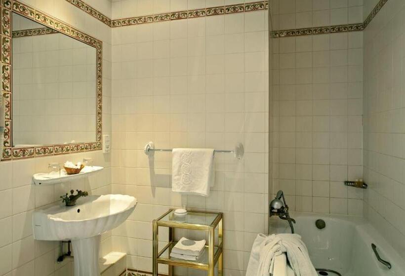 Номер Стандарт, Chateau Des Reynats