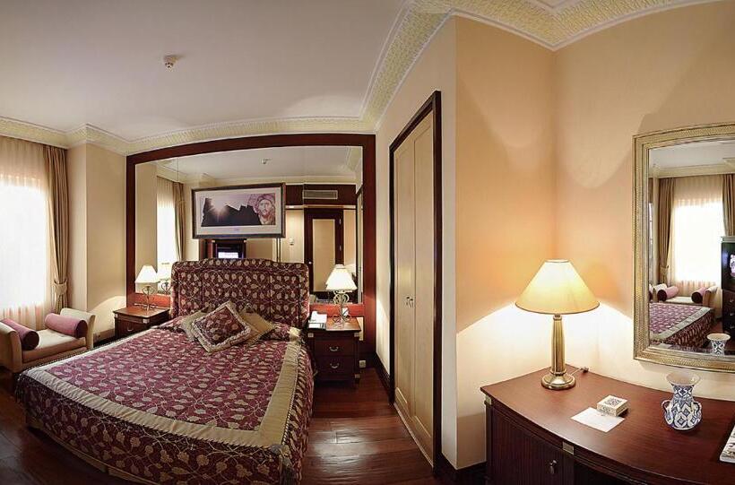 Suite with Hot Tub, Eresin Hotels Sultanahmet   Boutique Class