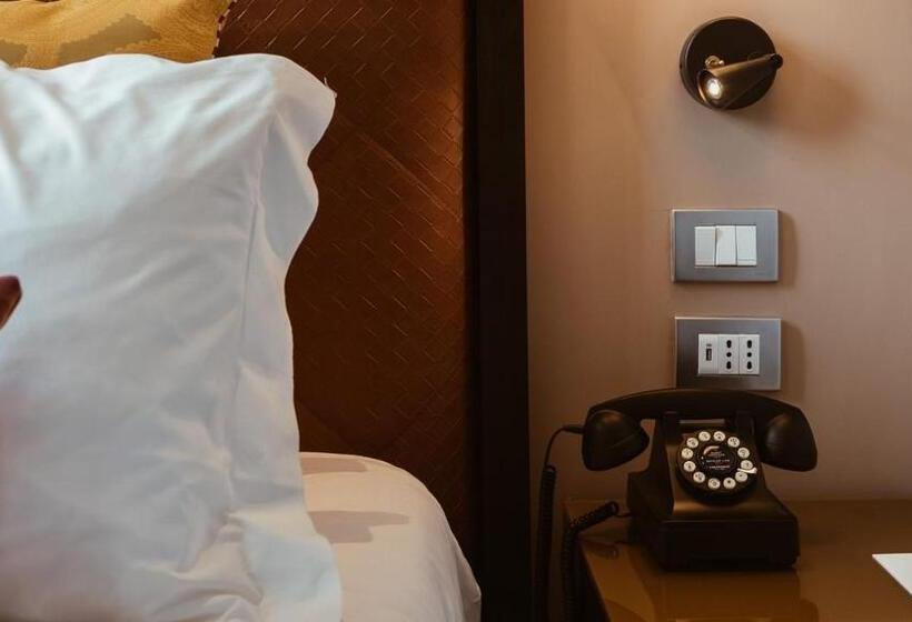 Люкс Кровать Кинг, Indigo Venice   Sant Elena, An Ihg