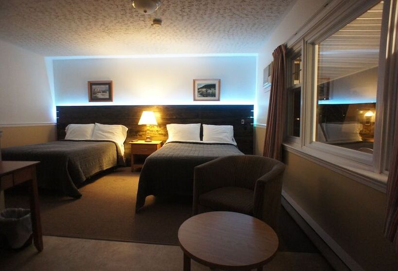 Номер Стандарт 2 Двуспальные Кровати, Silverwood Inn & Suites