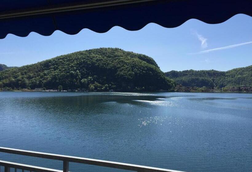 Номер Стандарт, Tresa Bay