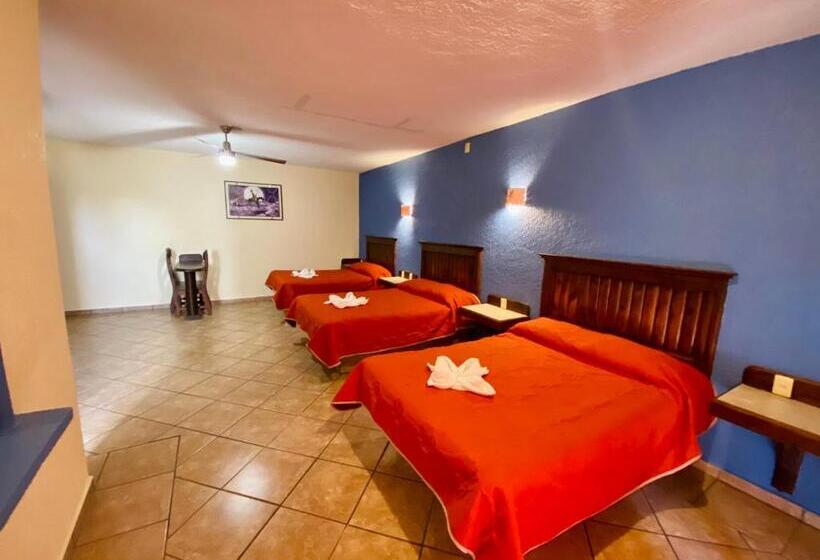 اتاق استاندارد سه نفره, Cabañas Santa Cruz