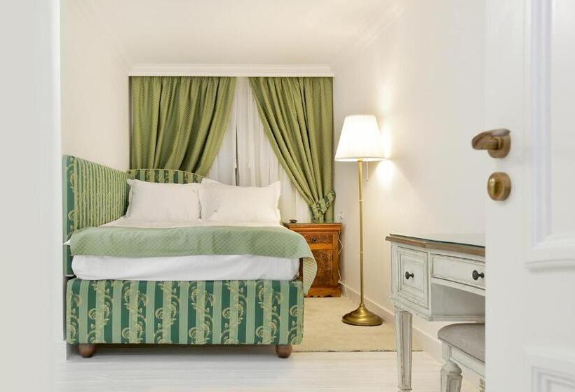 اتاق استاندارد یک نفره, Excelsior Boutique Hotel Sinaia