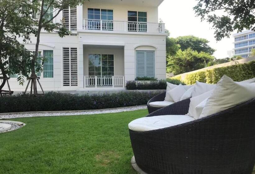 اتاق خانوادگی, Summer Condo Hua Hin Room710