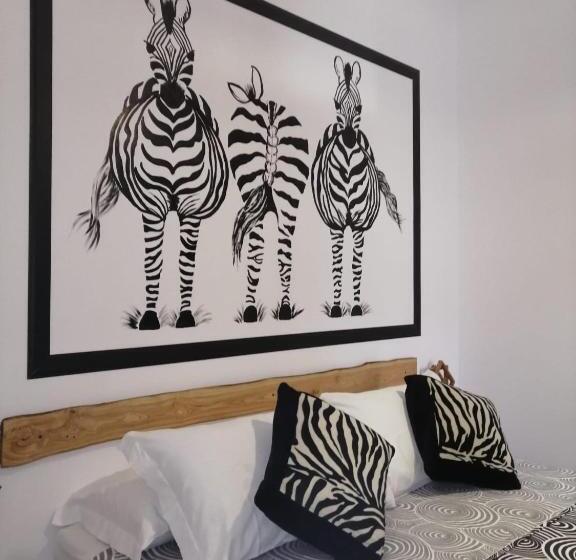 استودیو خانوادگی, Big Mama Jungle Rooms