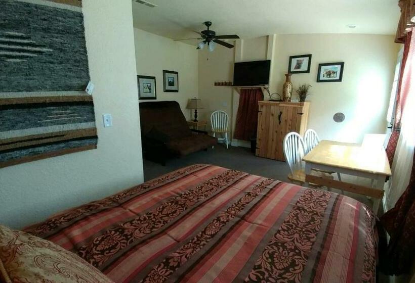 Номер Стандартный Кровать Куин, Alpaca Inn