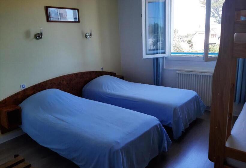 Четырехместный Номер Стандарт, Home Des Pins Sarl