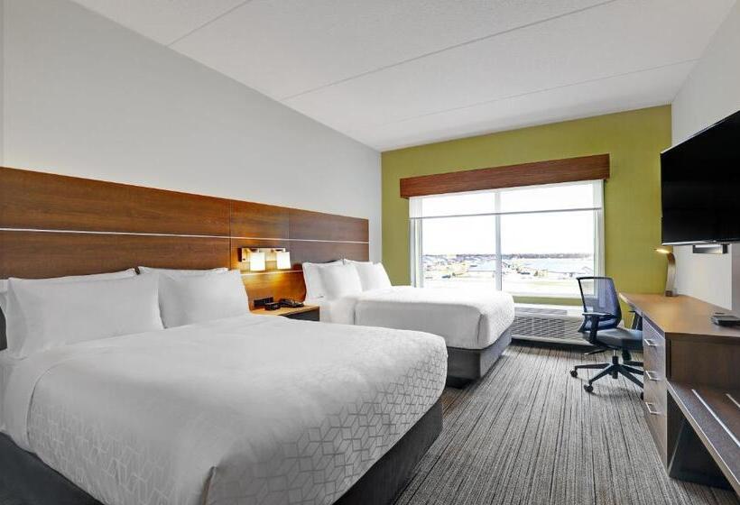 残疾人使用的带特大床的标准间, Holiday Inn Express & Suites   Port Elgin