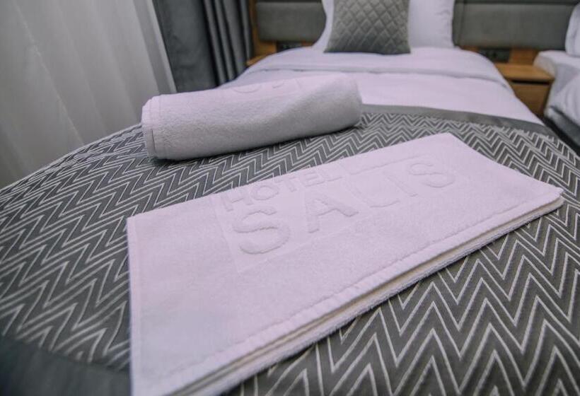اتاق لوکس, Salis