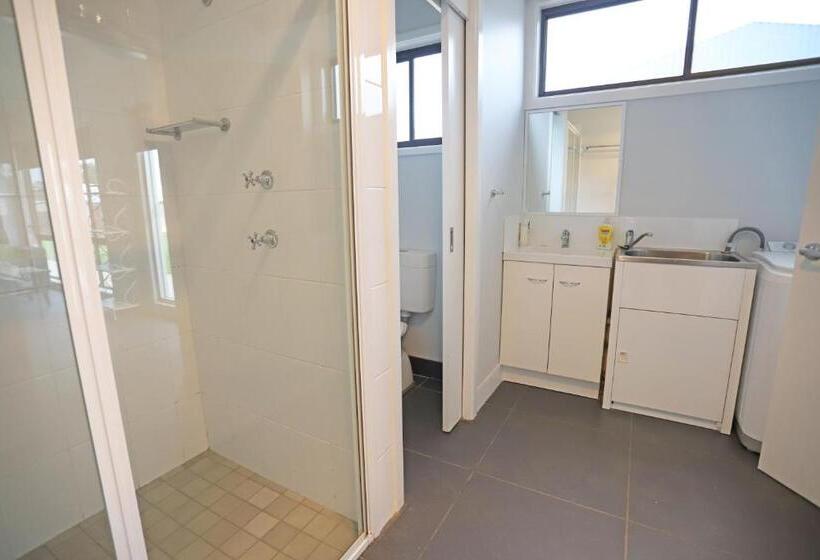Семейное Студио, Eastend Studio Apartments