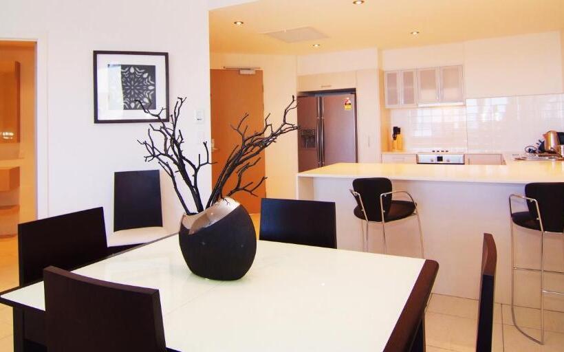 ２ベッドルームアパートメント, Coral Cove Apartments