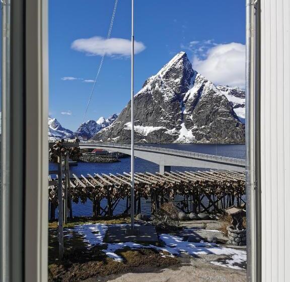 Номер Стандарт Вид на Море, Sakrisøy Gjestegård   Manor House In Sakrisøy   Solbakken Anno 1880