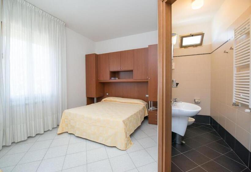 标准间, Albergo Arcobaleno